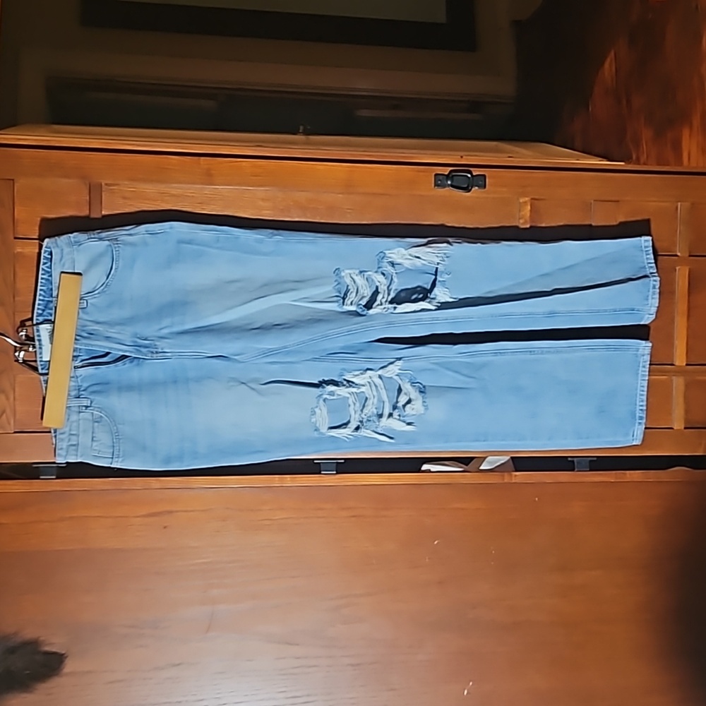 Jeans size 27